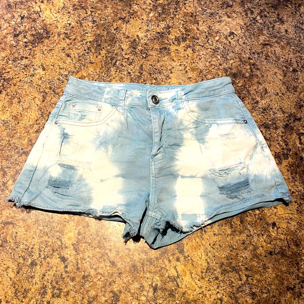 Size 6 shorts Rue21